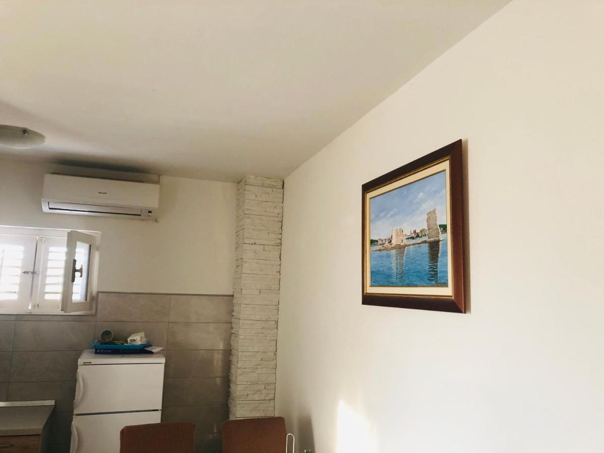 Apartmani Veronika Sukošan Esterno foto