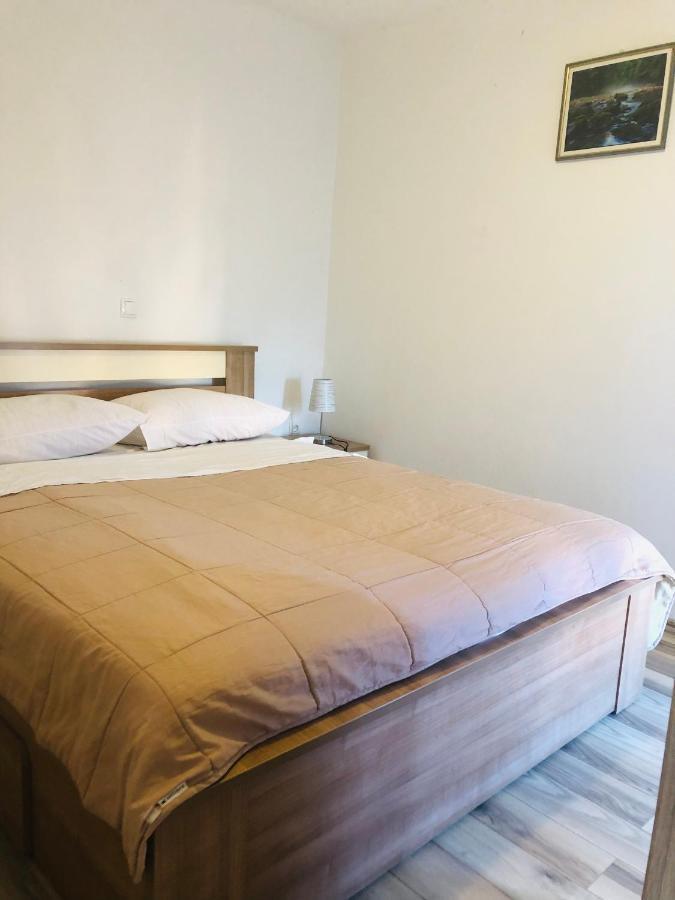Apartmani Veronika Sukošan Esterno foto