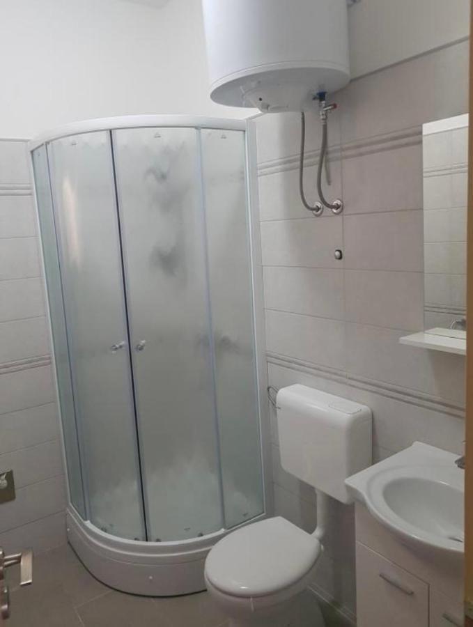Apartmani Veronika Sukošan Esterno foto