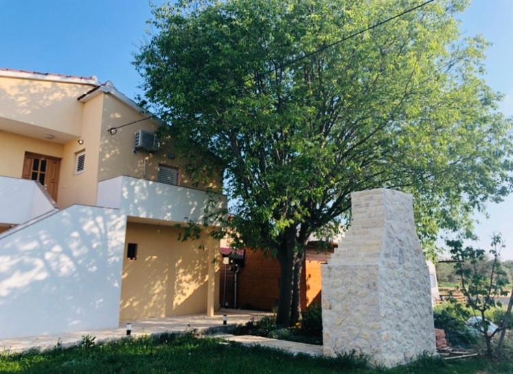 Apartmani Veronika Sukošan Esterno foto